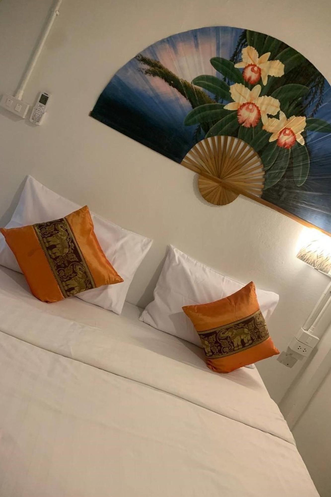 Отель Remember @ Phuket Town Экстерьер фото
